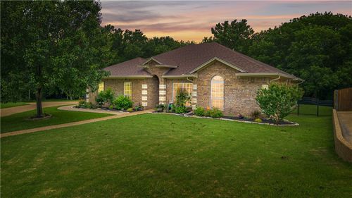 378 Hawkins Court, Robinson, TX, 76706 | Card Image