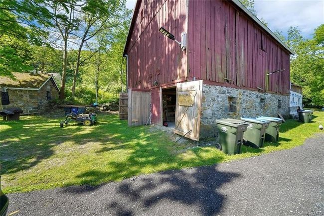 17 Bonnie Brook Road, House other with 6 bedrooms, 4 bathrooms and null parking in Chester NY | Image 30