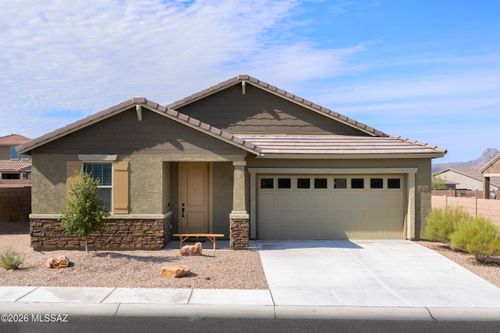 5835 W Indian Sunrise Dr, Oro Valley, AZ, 85742-8886 | Card Image