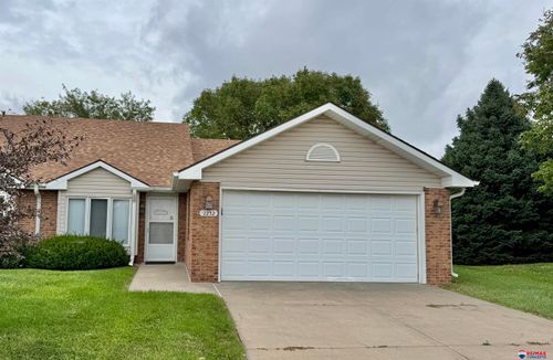2232 Marigold Circle, Lincoln, NE, 68521 | Card Image