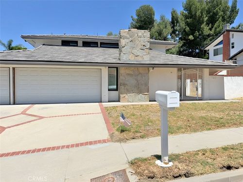 11833 Preston Trails Ave, Porter Ranch, CA, 91326-1447 | Card Image