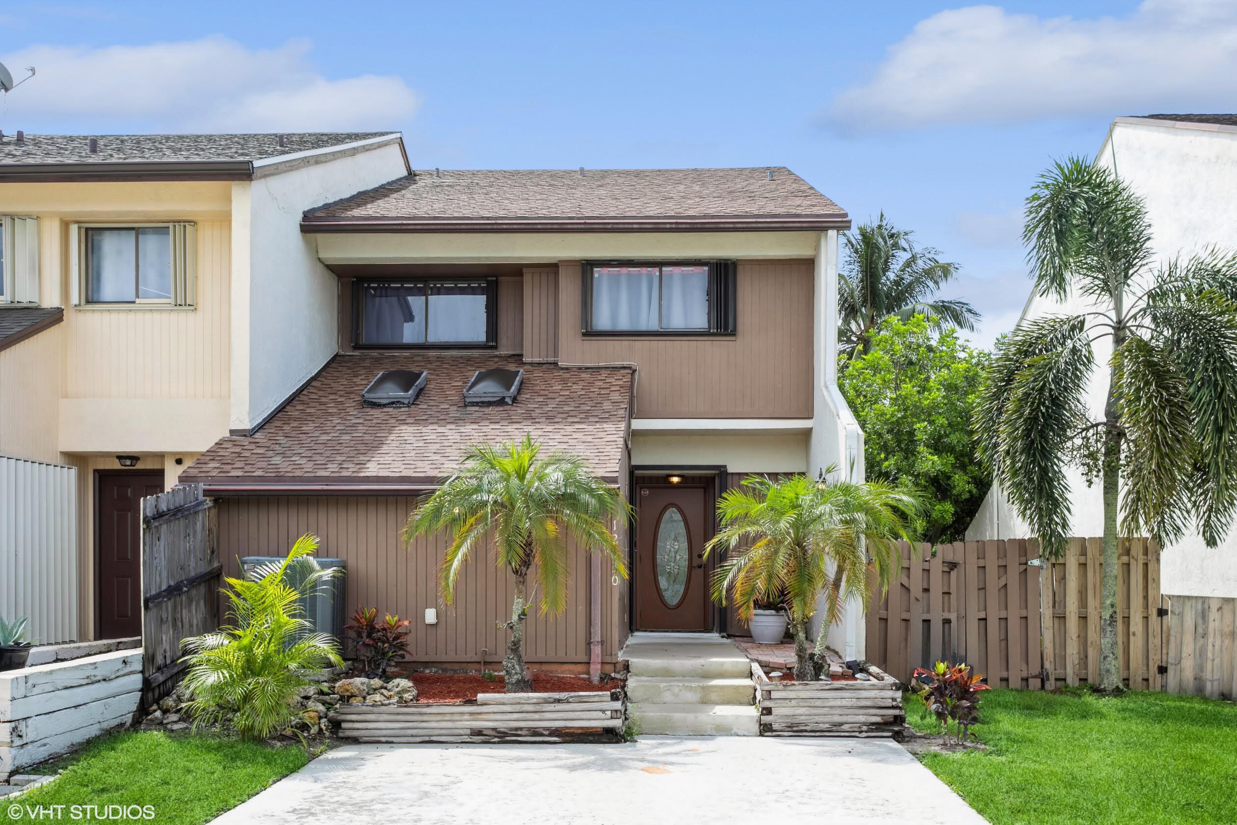 Westhampton Cir, Wellington, FL 33414