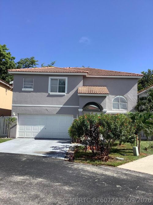 201 Sw 98th Ter, Pembroke Pines, FL, 33025-1056 | Card Image