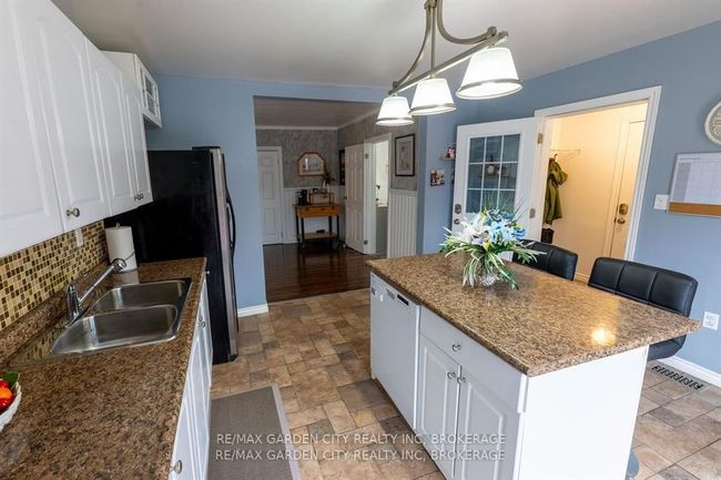 177 Welland St, House other with 3 bedrooms, 1 bathrooms and 2 parking in Port Colborne ON | Image 4