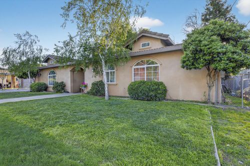 5555 E Main St, Stockton, CA, 95215-6067 | Card Image