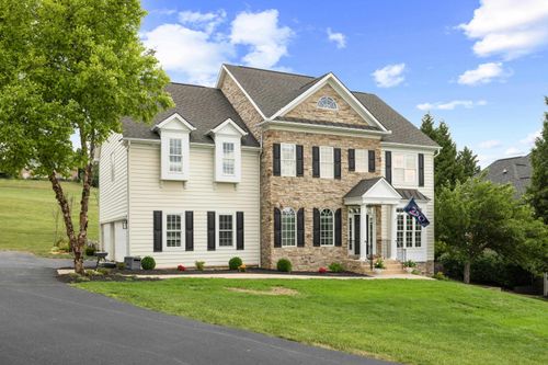 326 Claremont Ave, ROCKINGHAM, VA, 22801-2372 | Card Image