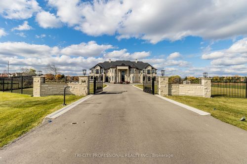 27 Morris Crt, Brampton, ON, L6P0G7 | Card Image