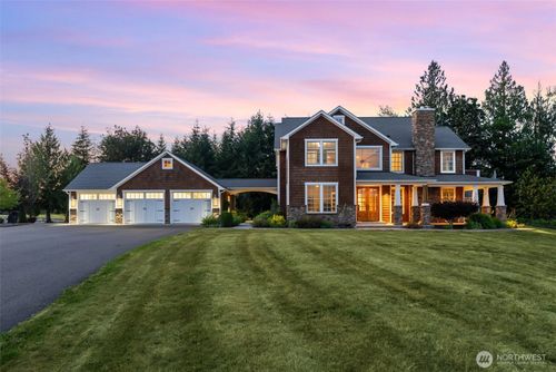 3601 Tower Rd, Castle Rock, WA, 98611-8704 | Card Image