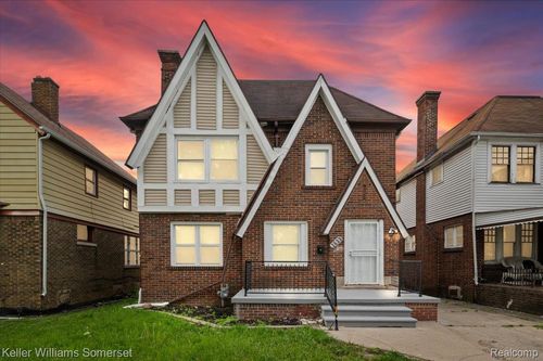 2633 Burlingame St, Detroit, MI, 48206-1431 | Card Image