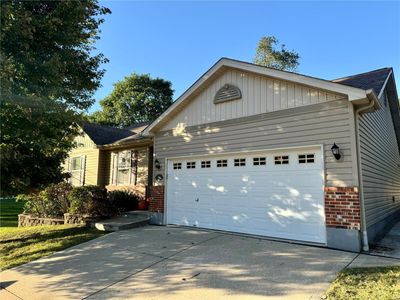 11925 Loxley Lane, House other with 3 bedrooms, 3 bathrooms and null parking in Maryland Heights MO | Image 1