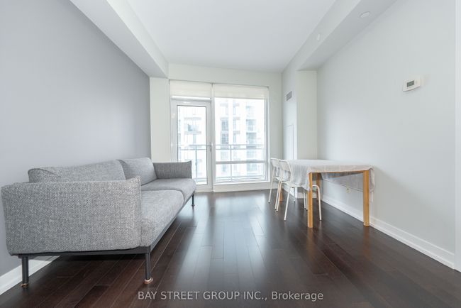 3212 - 21 Widmer St, Condo with 2 bedrooms, 1 bathrooms and null parking in Toronto ON | Image 17