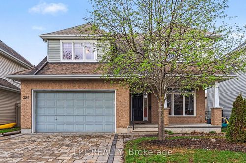 325 Creston Valley Way, Gloucester, ON, K1T0G6 | Card Image