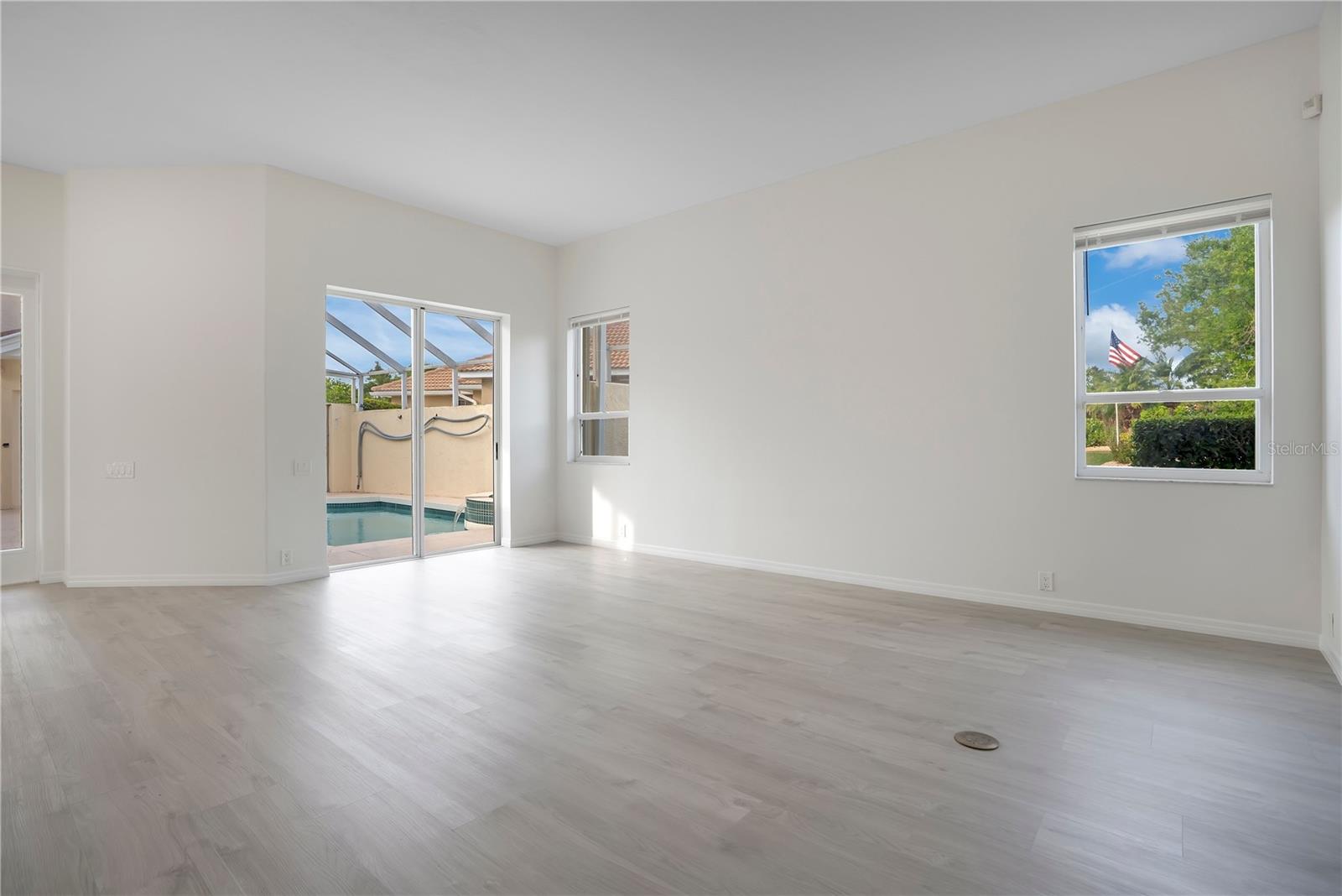 Residential in ENGLEWOOD 5
