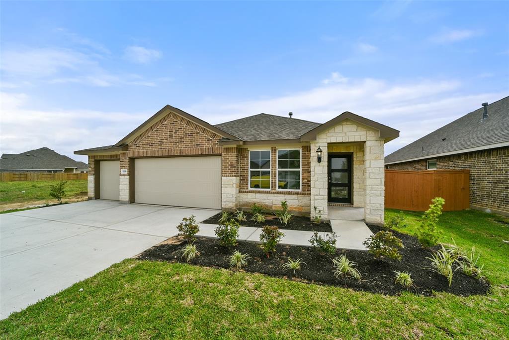 Amador Peak Dr, Rosharon, TX 77583