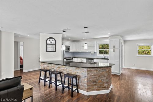 210 29th St Sw, NAPLES, FL, 34117-3123 | Card Image