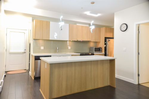 318-618 Langside Ave, Coquitlam, BC, V3J0B8 | Card Image