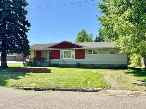 508 2nd St Se, Pelican Rapids, MN, 56572-4514 | Card Image