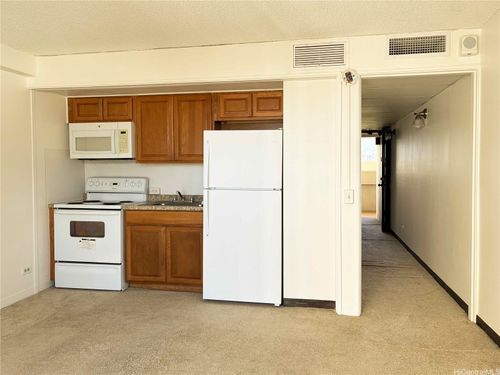 1410-2440 Kuhio Ave, Honolulu, HI, 96815-3351 | Card Image