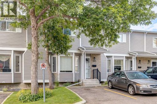 245 Cedarwood Pk Sw, Calgary, AB, T2W5X6 | Card Image