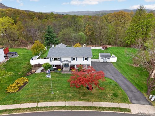 48 Jones Dr, Highland Mills, NY, 10930-2710 | Card Image