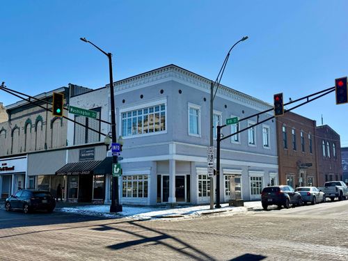 401-102 E 4th St, Marion, IN, 46952-4000 | Card Image
