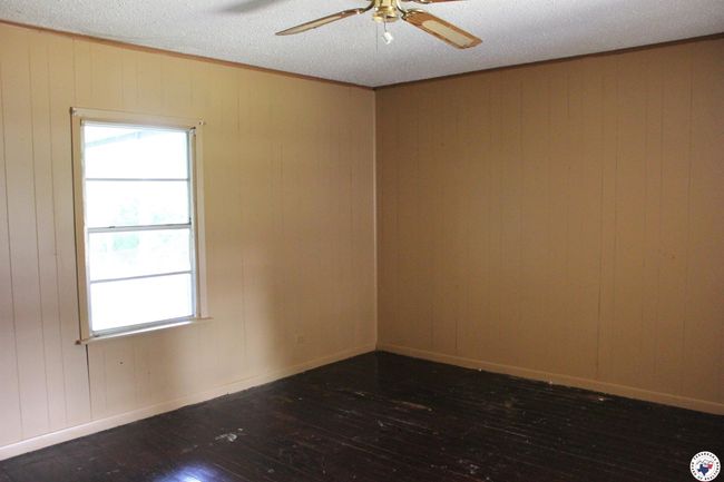403 N Foster N Foster St, House other with 3 bedrooms, 2 bathrooms and null parking in Linden TX | Image 9