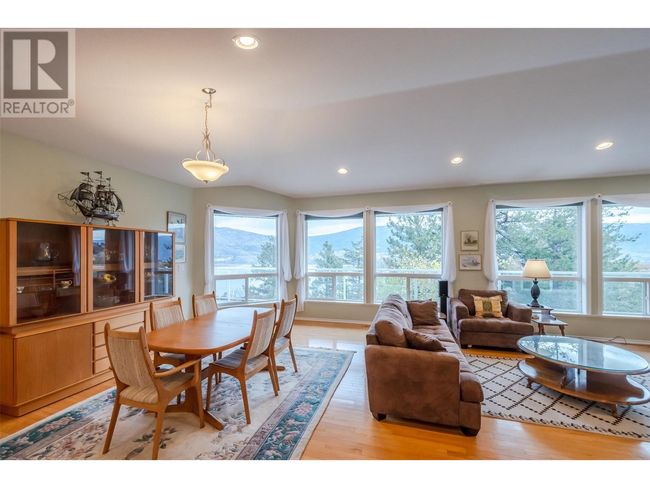 19409 Mcdougald Rd, House other with 3 bedrooms, 2 bathrooms and 2 parking in Summerland BC | Image 15