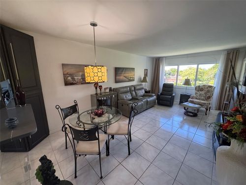 305-3431 Nw 50th Ave, Lauderdale Lakes, FL, 33319-5346 | Card Image