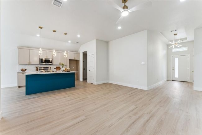 225 West Pl, House other with 3 bedrooms, 2 bathrooms and null parking in White Settlement TX | Image 17