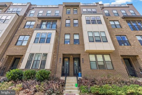 4762 Tatum Mill Way, CHANTILLY, VA, 20151-2148 | Card Image