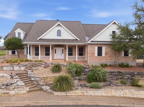 2003 Vista Ridge Dr, Kerrville, TX, 78028-9147 | Card Image