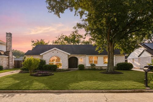 2306 Parana Dr, Houston, TX, 77080-5227 | Card Image
