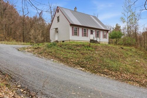 250 Shepherd Ln, Arlington, VT, 05250-8754 | Card Image