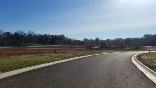 lot-19-highland-pointe-1475 Hamilton Ct, Bowling Green, KY, 42104-3291 | Card Image