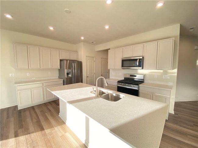 14197 Bay Willow Dr, Home with 3 bedrooms, 3 bathrooms and null parking in Fishers IN | Image 6