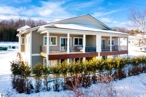 764 N Waypoint Cir, Suttons Bay, MI, 49682-9675 | Card Image