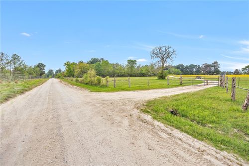15487 County Road 228, Bedias, TX, 77831 | Card Image