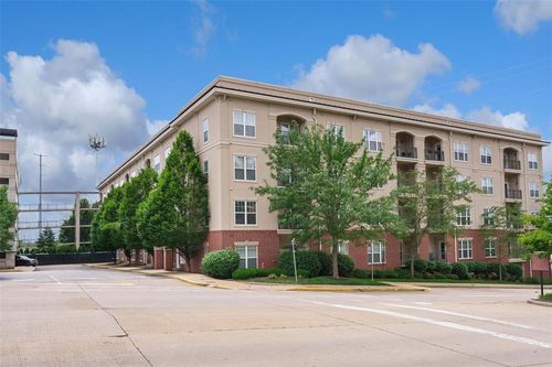 unit-3404-1270 Strassner Dr, Brentwood, MO, 63144-1888 | Card Image