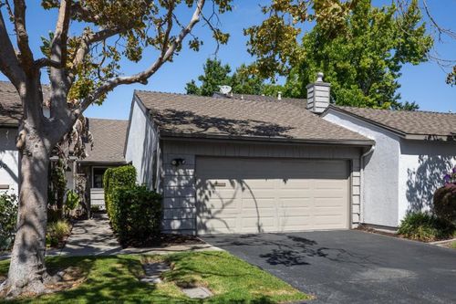 858 Erickson Lane, Foster City, CA, 94404 | Card Image