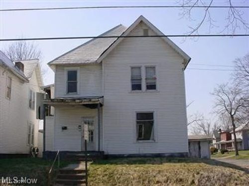 245 N 6th St, Coshocton, OH, 43812-1221 | Card Image