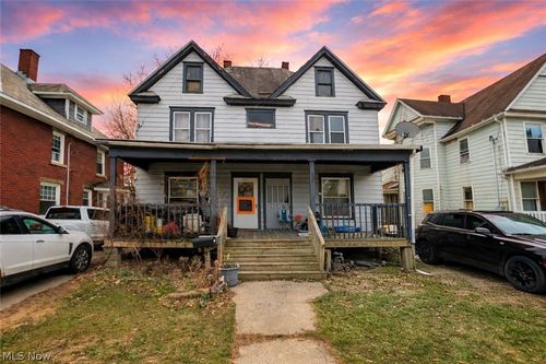 805 Main St, Conneaut, OH, 44030-2166 | Card Image