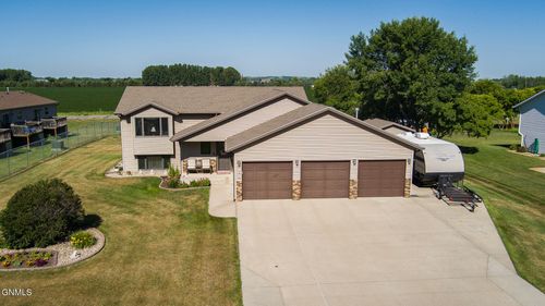 3720 Princeton Avenue, Bismarck, ND, 58504 | Card Image