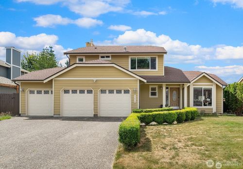 23619 Se 245th St, Maple Valley, WA, 98038-5207 | Card Image