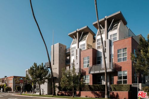 apt-109-1912 Broadway, Santa Monica, CA, 90404-2862 | Card Image