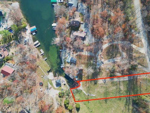 11291 W Grandview Dr, Columbus, IN, 47201-9799 | Card Image