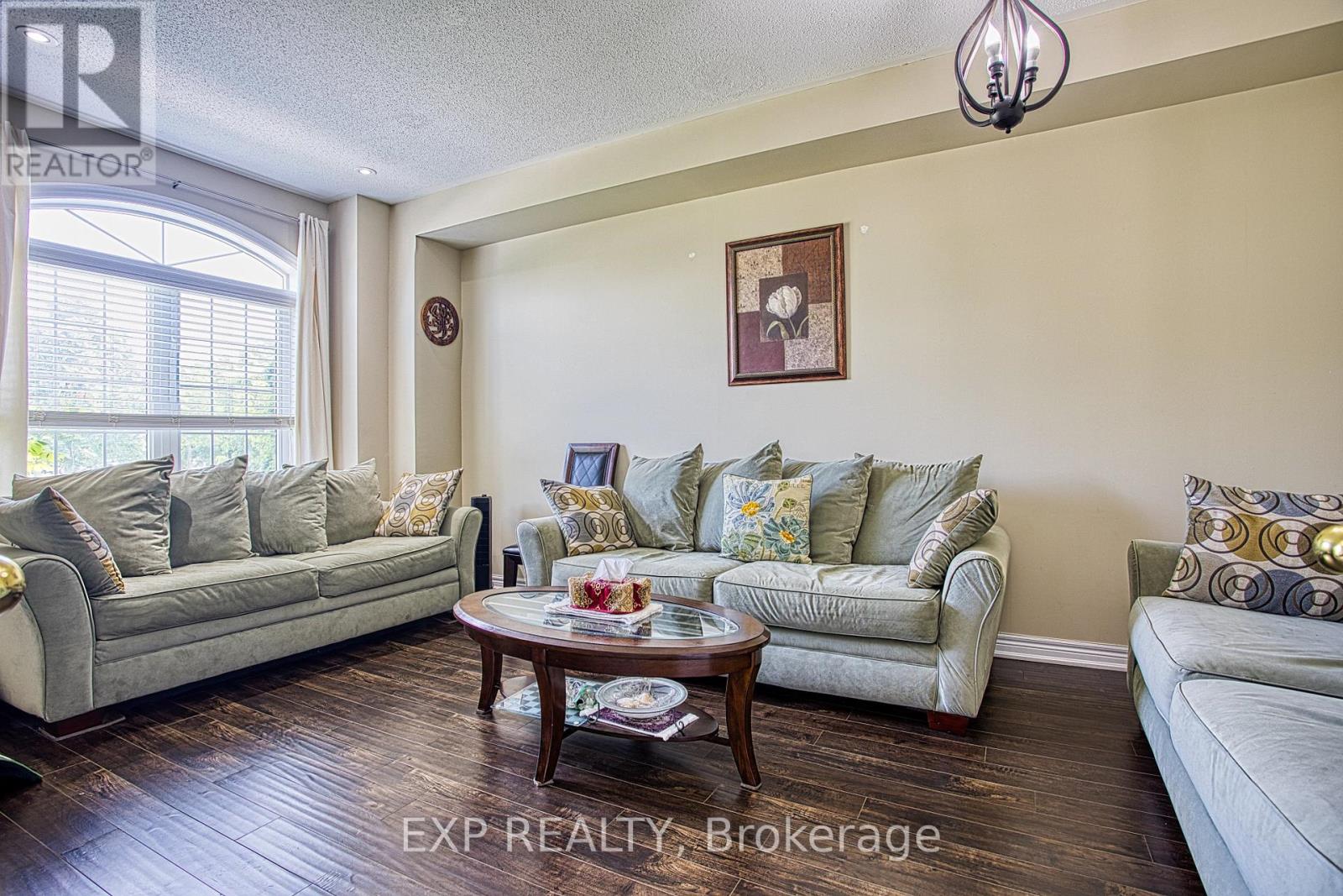 Residential in Hamilton (Winona Park) 5