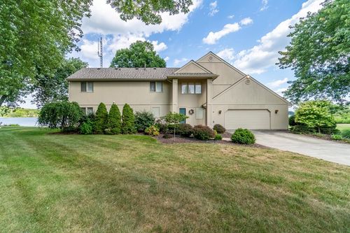 35 John Ct, Fremont, IN, 46737-8217 | Card Image