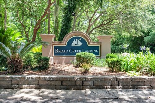 92-92 Forest Cv, Hilton Head Island, SC, 29928-3075 | Card Image