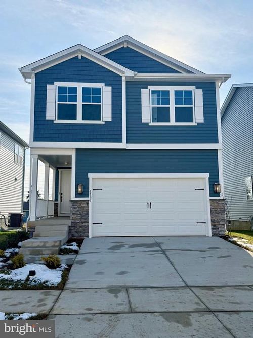 5719 Howard Dr, Glen Burnie, MD, 21061-2196 | Card Image