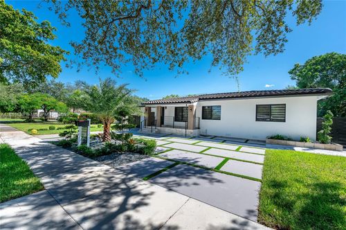 625 Miller Dr, Miami Springs, FL, 33166-6115 | Card Image